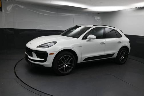 White 2023 Porsche Macan