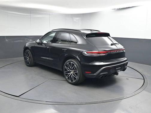 2024 Porsche Macan 