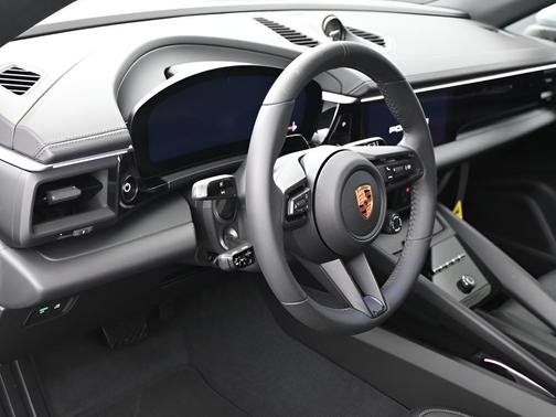 Ice Grey Metallic 2026 Porsche Macan Macan Electric