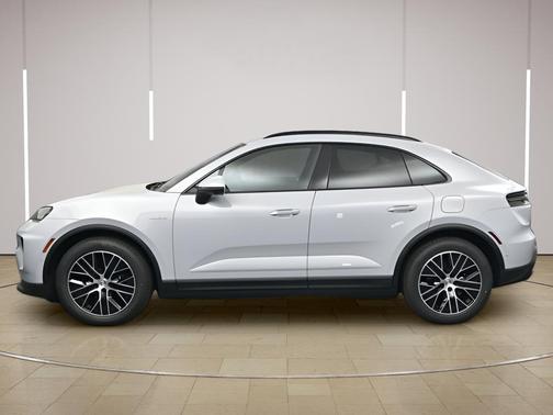 Ice Grey Metallic 2026 Porsche Macan Macan Electric