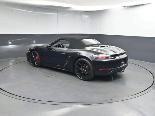 Jet Black Metallic 2025 Porsche 718 Boxster