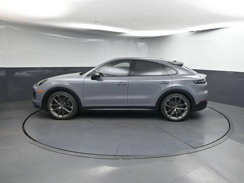 Arctic Grey 2022 Porsche Cayenne