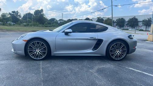 GT Silver Metallic 2024 Porsche 718 Cayman Base