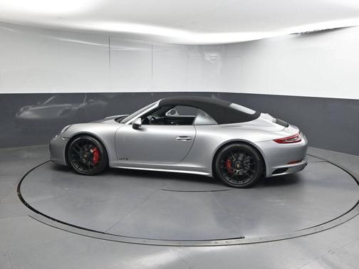 2017 Porsche 911 