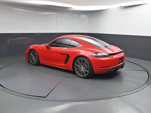 Guards Red 2025 Porsche 718 Cayman