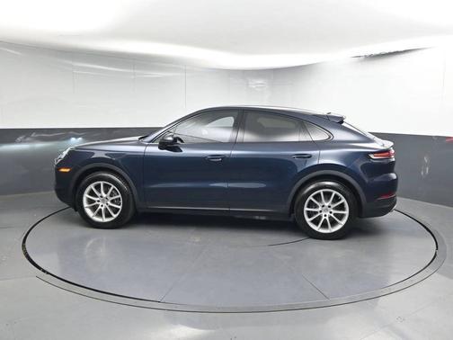 Algarve Blue Metallic 2024 Porsche Cayenne