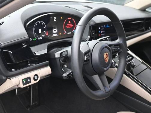 2026 Porsche Panamera Base