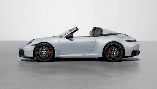 Ice Grey Metallic 2025 Porsche 911