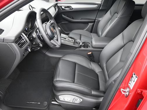 Carmine Red 2026 Porsche Macan Macan