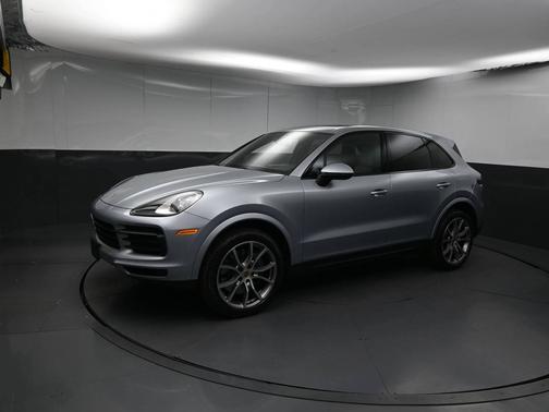 2022 Porsche Cayenne 