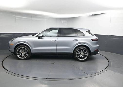 2022 Porsche Cayenne 