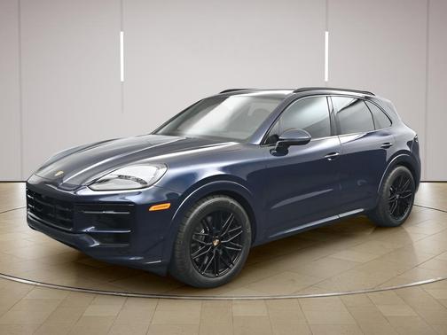 Algarve Blue Metallic 2026 Porsche Cayenne GTS
