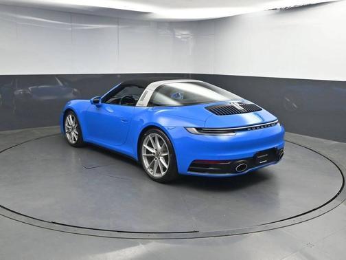 Shark Blue 2022 Porsche 911