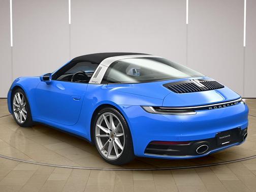 Shark Blue 2022 Porsche 911 Targa 4S