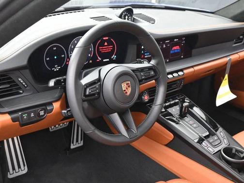 2025 Porsche 911 Carrera GTS
