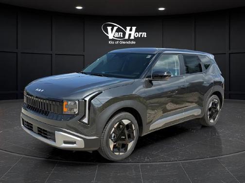 Interstellar Gray 2027 Kia Seltos EX