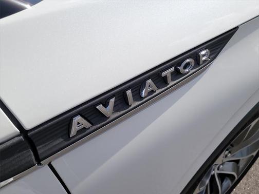 2025 Lincoln Aviator Premiere
