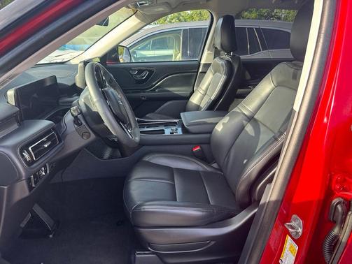 Red Carpet Tinted Clearcoat 2025 Lincoln Aviator Premiere