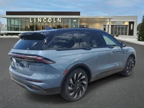 2025 Lincoln Nautilus Reserve