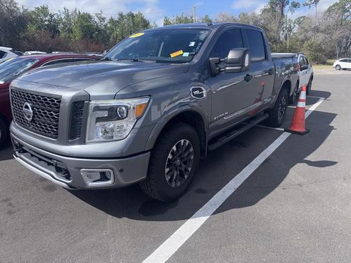 2017 Nissan Titan PRO-4X