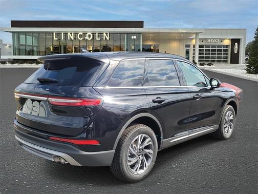 2026 Lincoln Corsair Premiere