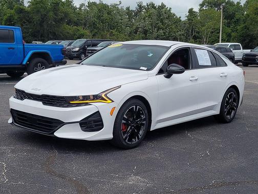Glacial White Pearl 2023 Kia K5 GT-Line