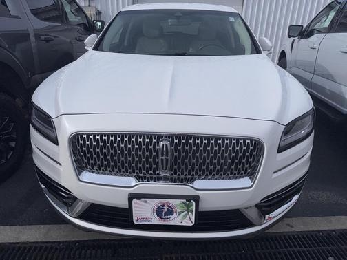 2020 Lincoln Nautilus Standard