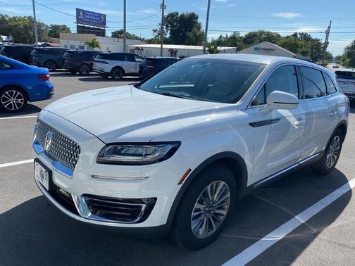 2020 Lincoln Nautilus Standard