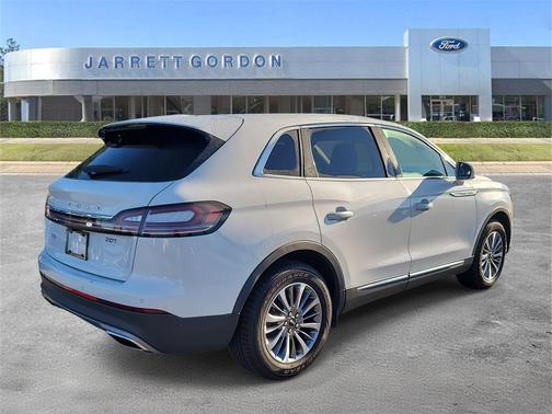 2020 Lincoln Nautilus Standard