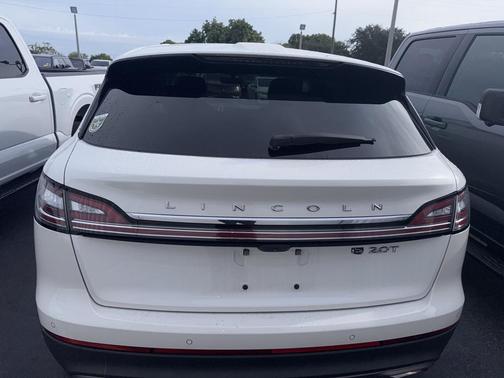 2020 Lincoln Nautilus Standard