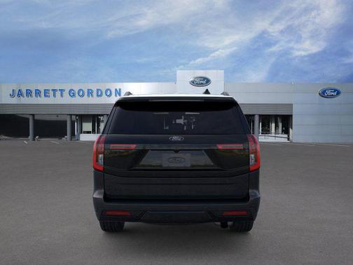 Agate Black Metallic 2026 Ford Expedition Platinum