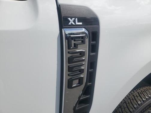 2025 Ford F-250 XL