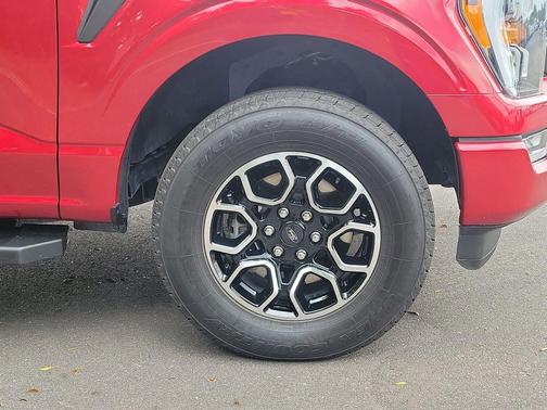 Rapid Red Metallic Tinted Clearcoat 2023 Ford F-150 Lariat