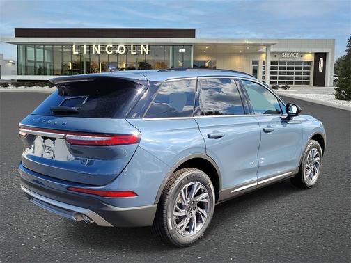 2026 Lincoln Corsair Premiere