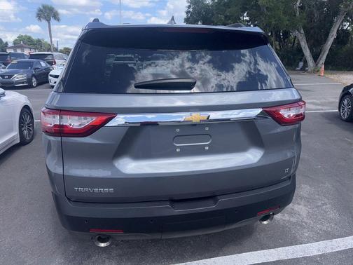 Satin Steel Metallic 2019 Chevrolet Traverse LT Leather
