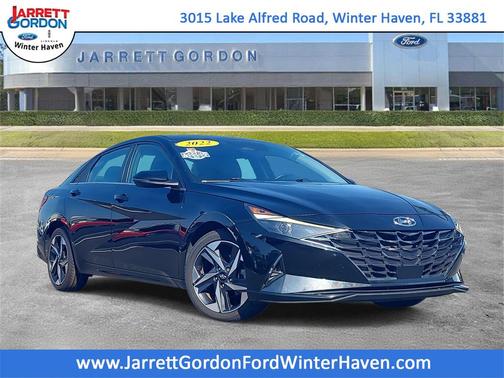 2022 Hyundai ELANTRA SEL