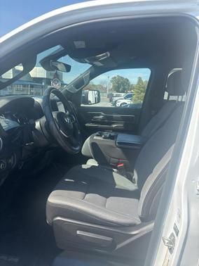 2024 RAM 1500 Big Horn/Lone Star