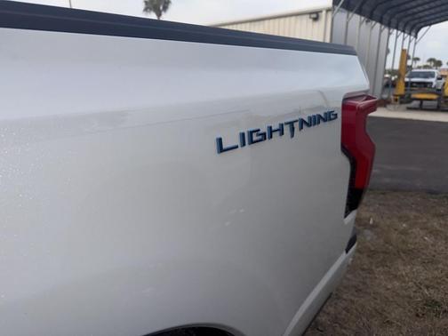 2023 Ford F-150 Lightning Platinum
