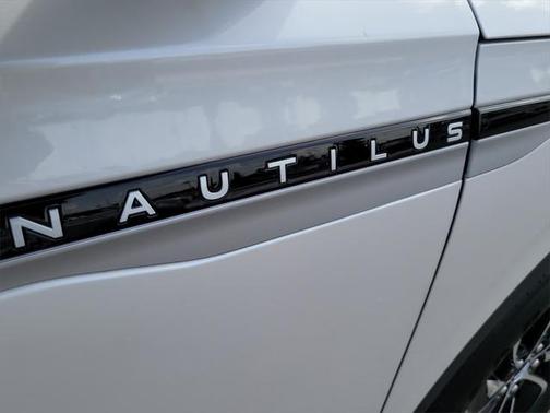 2025 Lincoln Nautilus Premiere