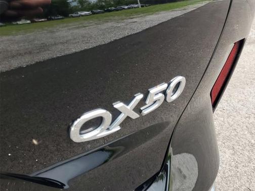2021 INFINITI QX50 PURE