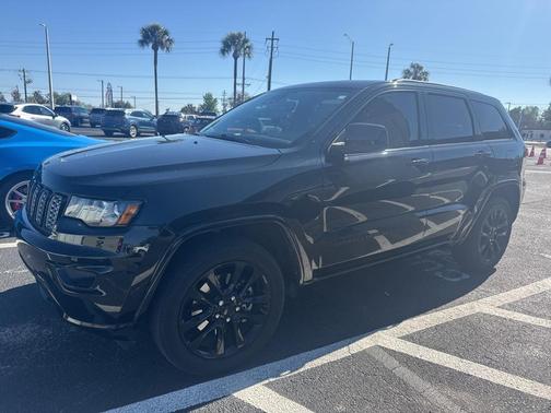 2021 Jeep Grand Cherokee Laredo