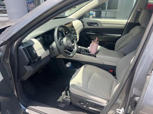 2022 Nissan Pathfinder SV 2WD