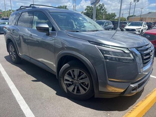 2022 Nissan Pathfinder SV 2WD