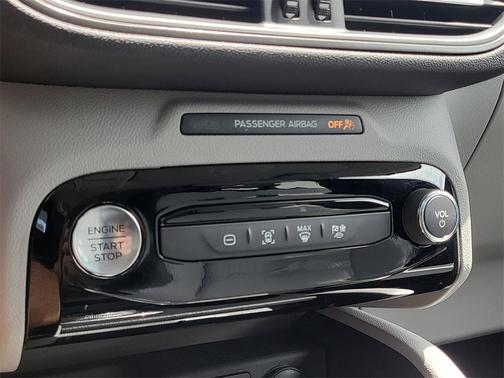 2025 Ford Escape PHEV SE