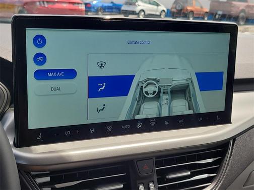 2025 Ford Escape PHEV SE