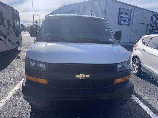 2022 Chevrolet Express 2500 Work Van