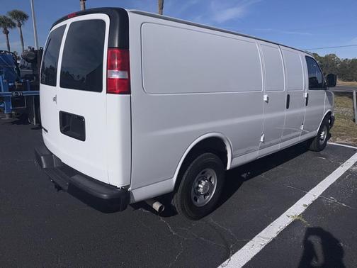2022 Chevrolet Express 2500 Work Van