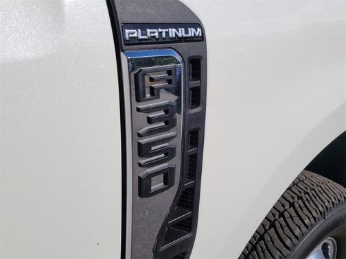 2026 Ford F-350 Platinum