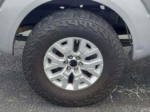 Brilliant Silver Metallic 2019 Nissan Frontier S