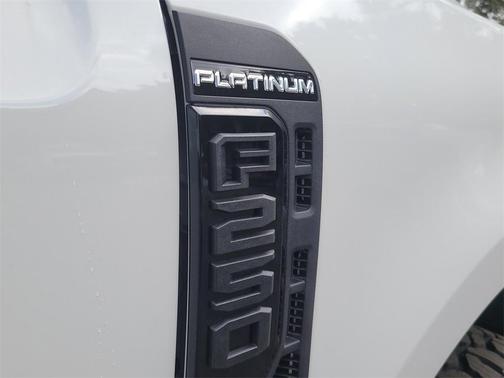 2026 Ford F-250 Platinum